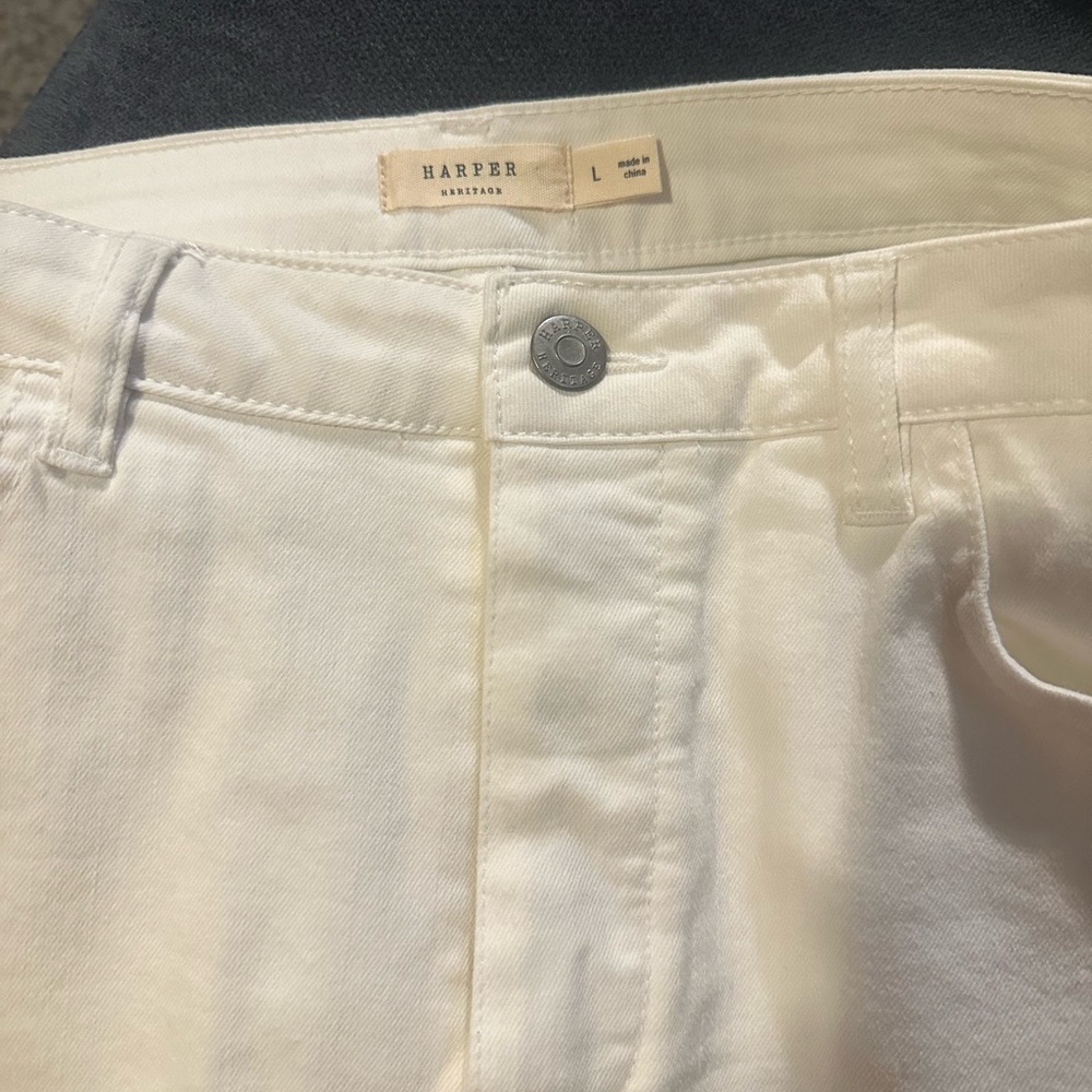 Never worn White skirt!